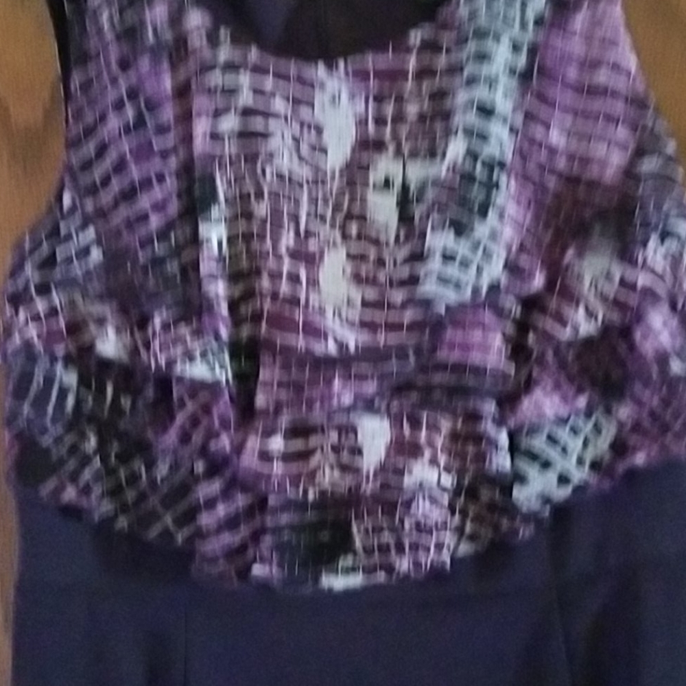 Dress - Picture 2 of 2